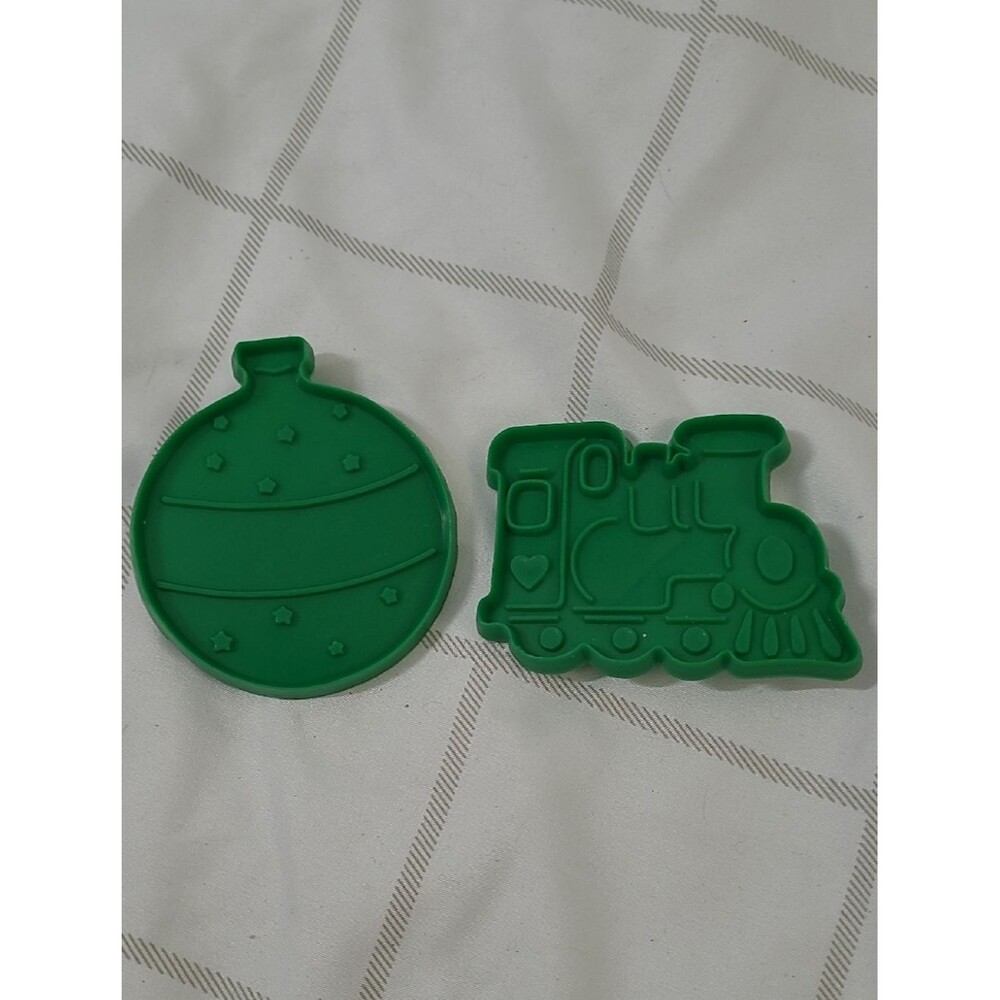 Green Train and Ornament Cookie Cutter Set Of 2 Holiday Baking ♻️ 5/$10 ♻️